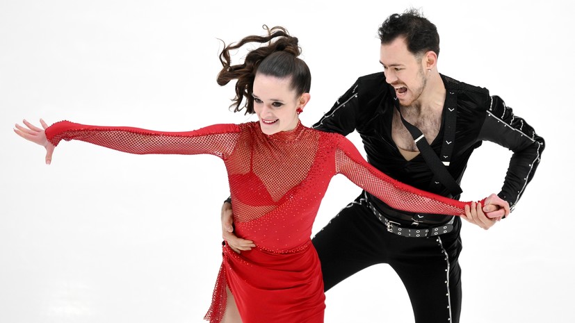 «Боялась, что могут увести»: Жданова и Бабаев-Смирнов о тяжести ожидания, роли бабника, запасе колготок и участии в шоу